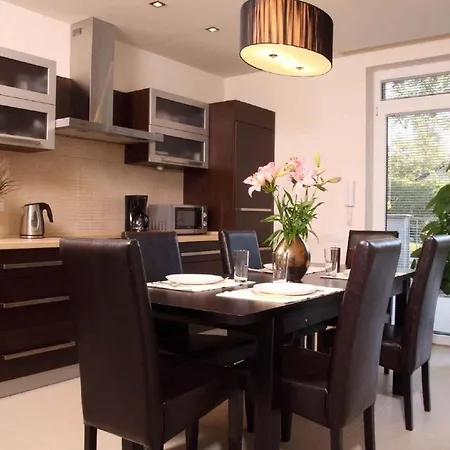펜션 Homes In 20090 *