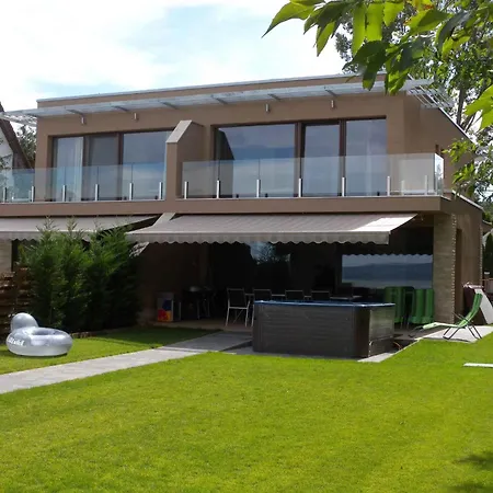 Homes In 20090 펜션 *